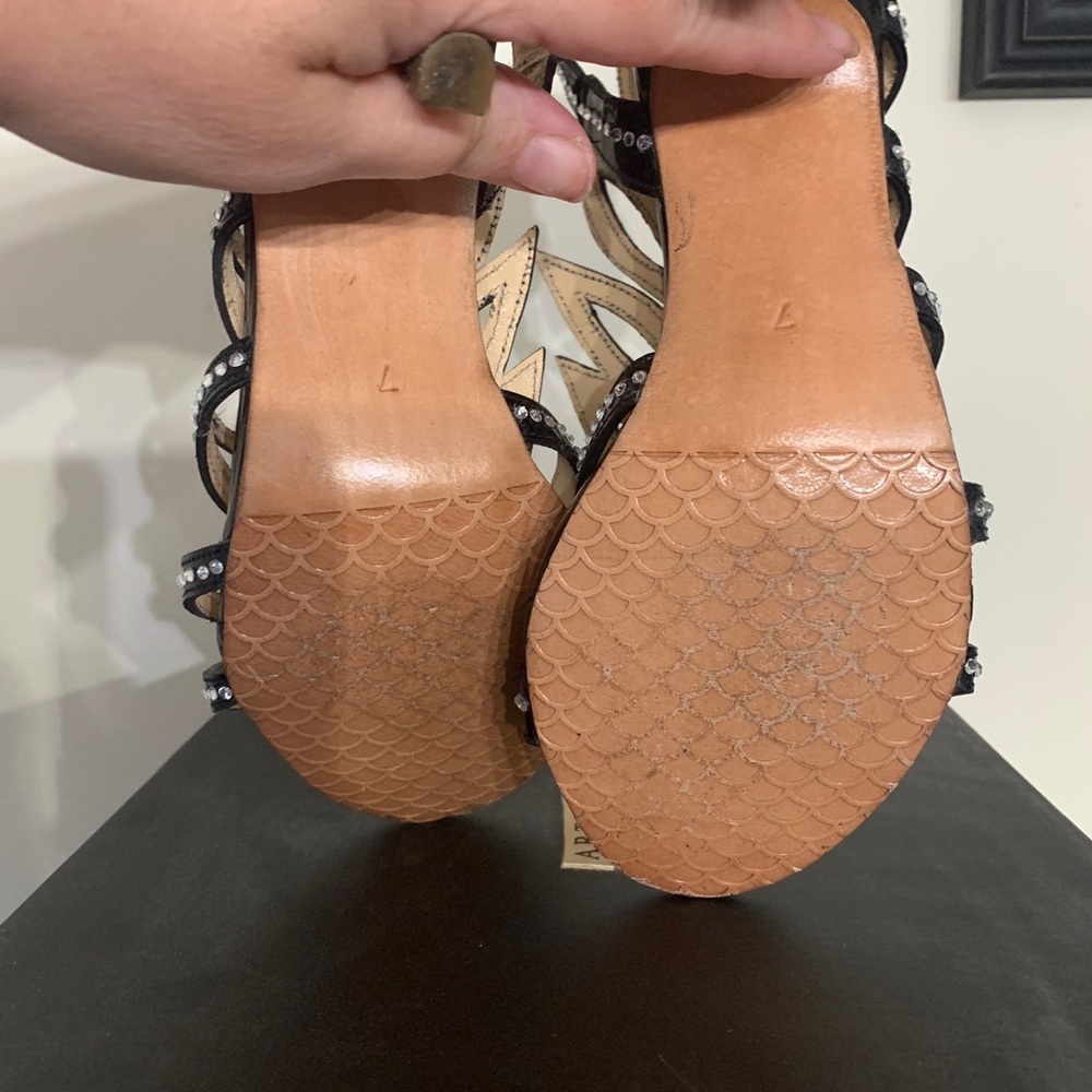 Heels - Picture 8 of 8